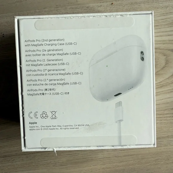 Apple AirPods Pro 2nd Generation new in box - Picture 2 of 9
